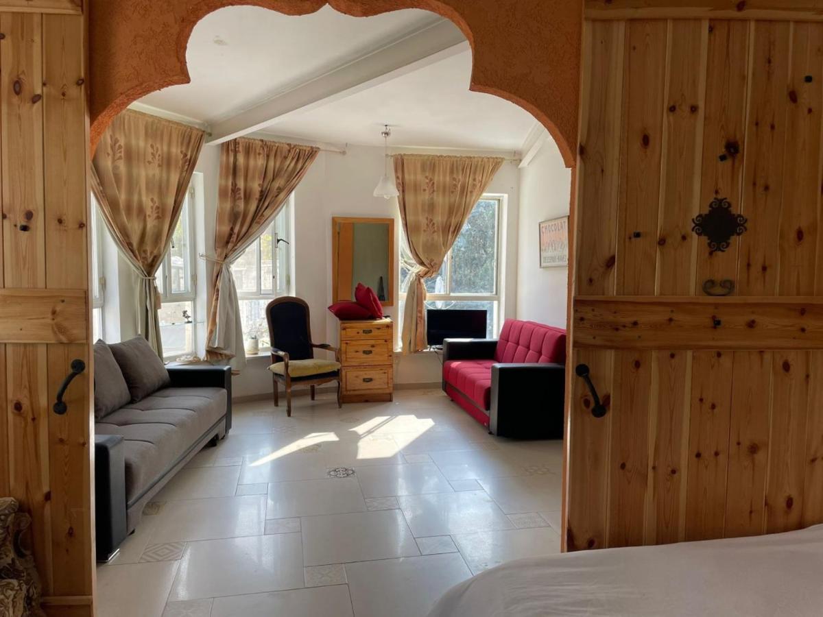 Sweet 'En Kerem View Bed & Breakfast Baitulmaqdis Luaran gambar