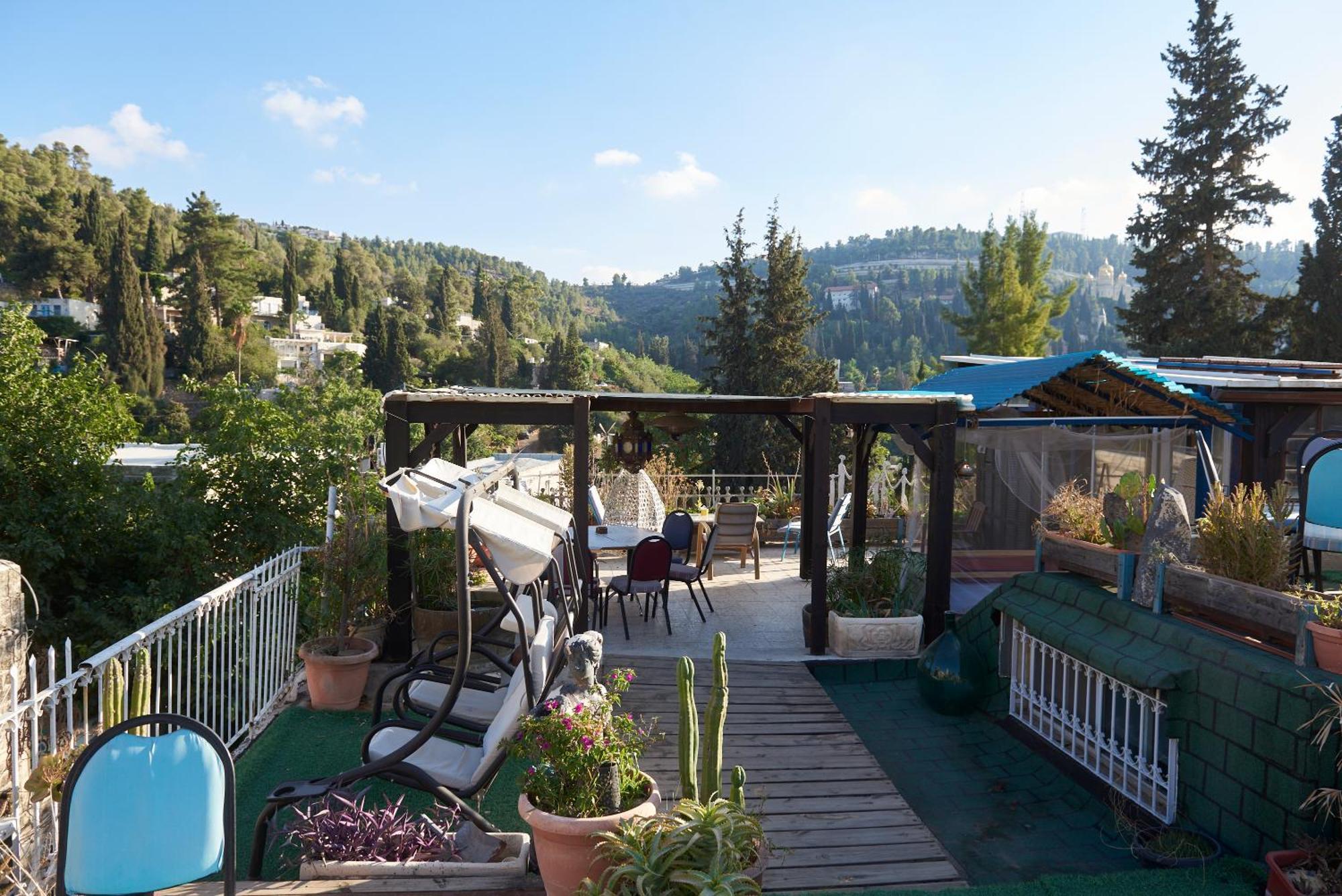 Sweet 'En Kerem View Bed & Breakfast Baitulmaqdis Luaran gambar