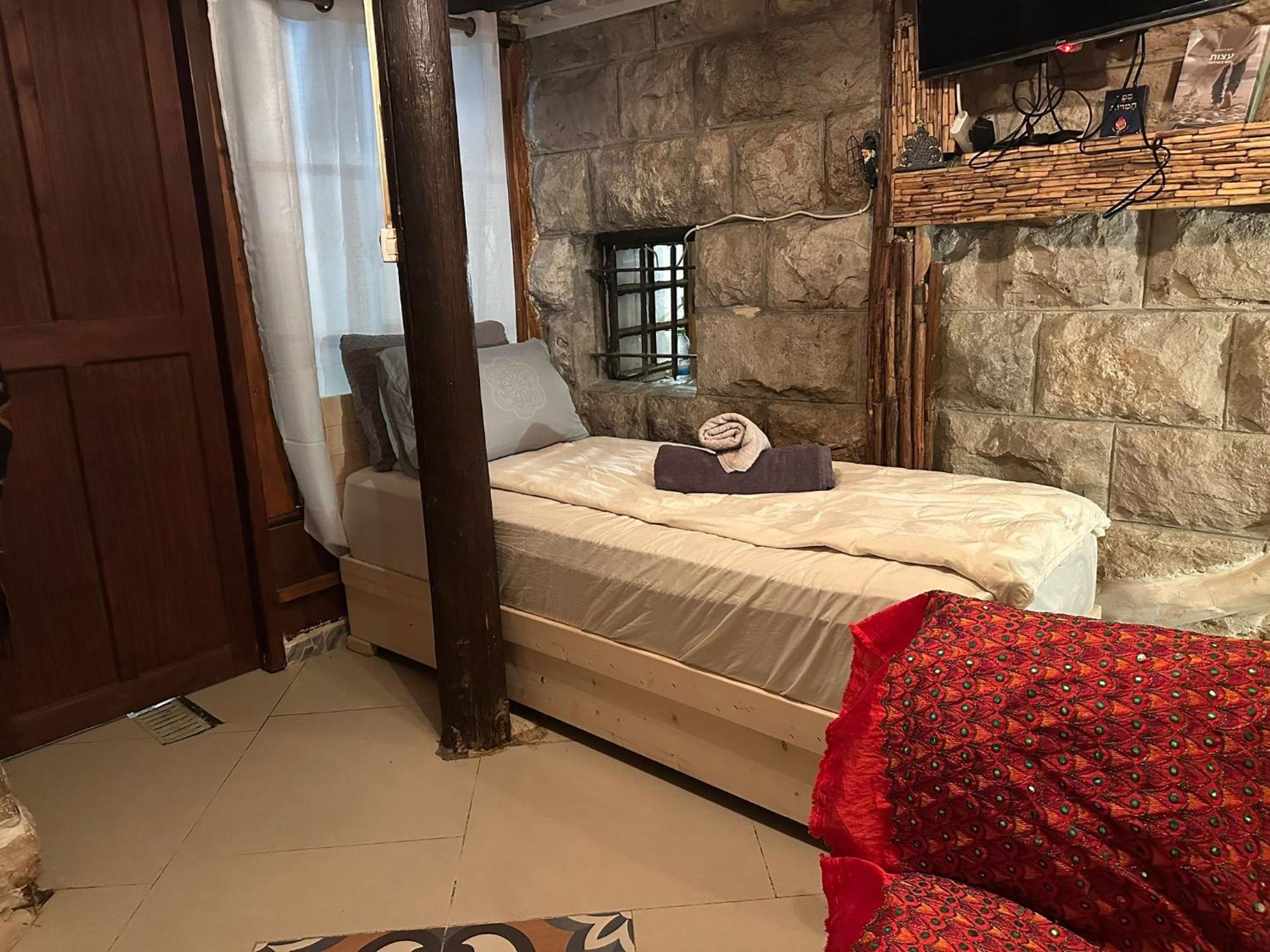 Sweet 'En Kerem View Bed & Breakfast Baitulmaqdis Luaran gambar